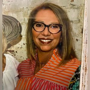 Meet your Posher, Cindy